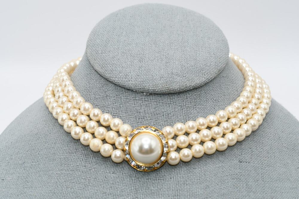 Vintage Triple Strand Faux Pearl Necklace Rhinestone Pendant Choker 17 Inch
